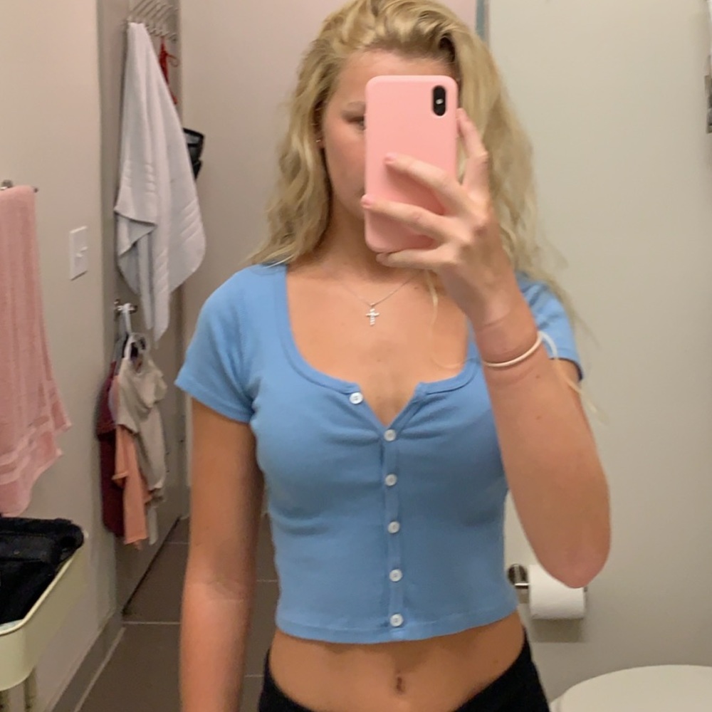 Brandy Melville Zelly top
